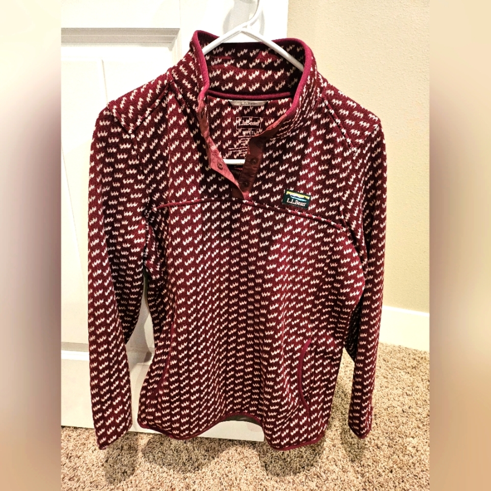 L. L. Bean Vineyard Vines Burgundy and White Patterned Half-Zip